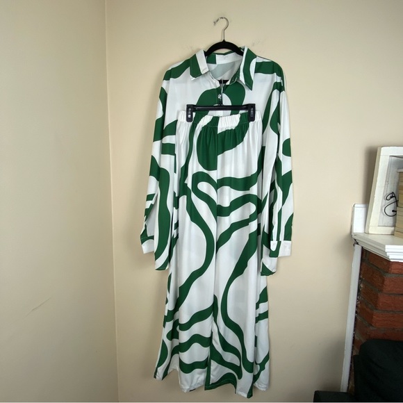 NWOT 2 piece Fashin Set Green white button down top w/ wide leg pants MED/LARGE - Picture 3 of 10